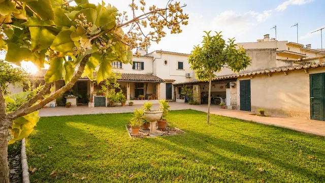 Casa Tradicional con Jardín y Porche en Son Sardina — 2