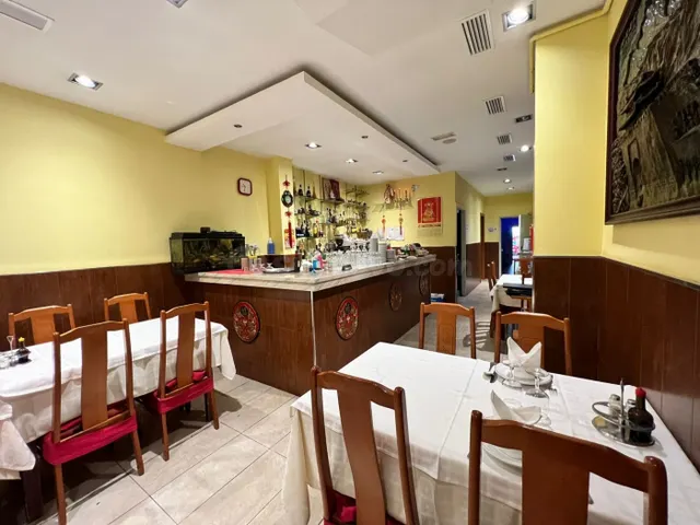 LOCAL COMERCIAL EN LA CREU ALTA - foto 2