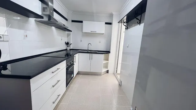 Apartamento con 2 dormitorios, 1 baño, 350 m. de la playa — 8