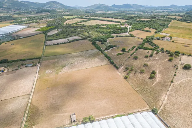 Suelo Rústico Urbanizable de 76.125 m2 — 2