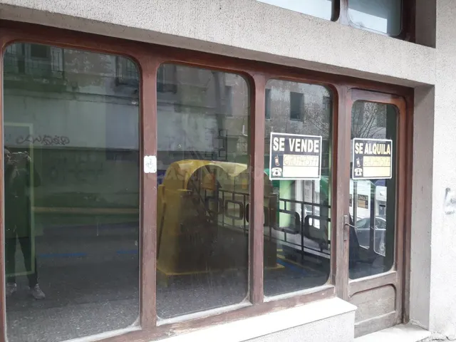 SE VENDE LOCAL COMERCIAL EN LA ZONA DEL CALAVERÓN - foto 2