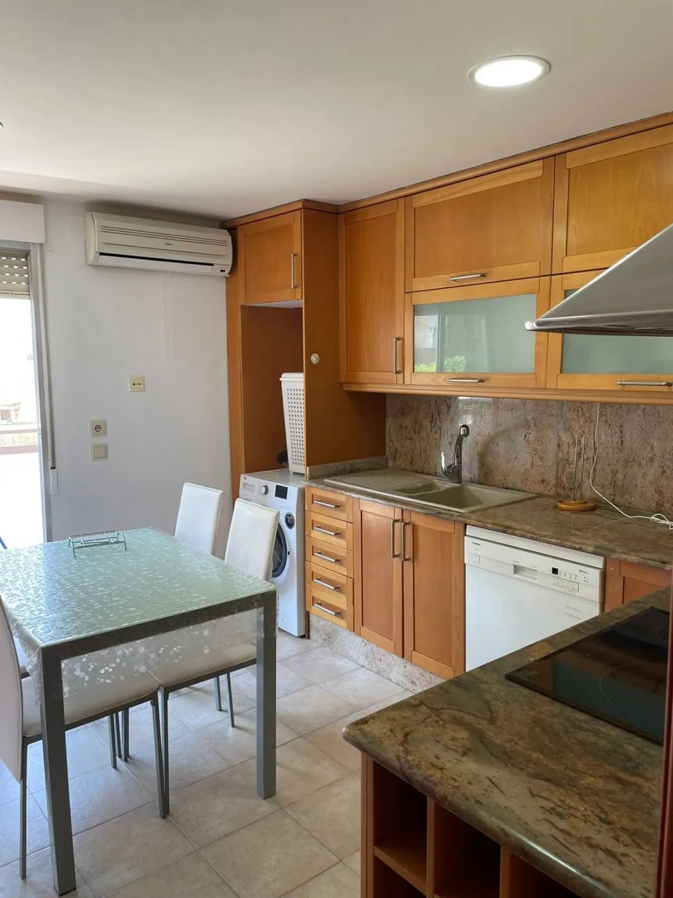 CENTRO GANDIA - PISO 4 HAB - SE VENDE