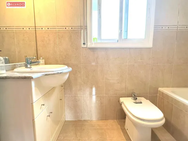 Casa con gran jardín, pérgola y barbacoa en Segur de Calafell !! — 20