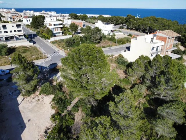 Su Futuro Chalet Mediterráneo Empieza Aquí: Parcela Exclusiv