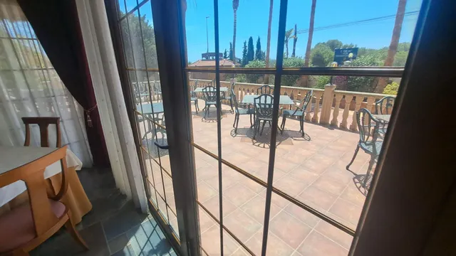 RESTAURANTE EN CABO ROIG. CON 871 M2. — 47