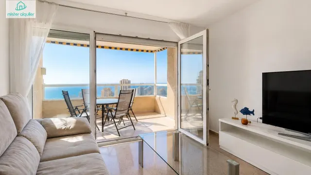 UN BALCÓN AL MEDITERRÁNEO EN LA PLANTA 17 — 19