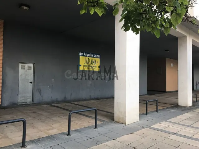 Local comercial en alquiler en Plaza Instituto