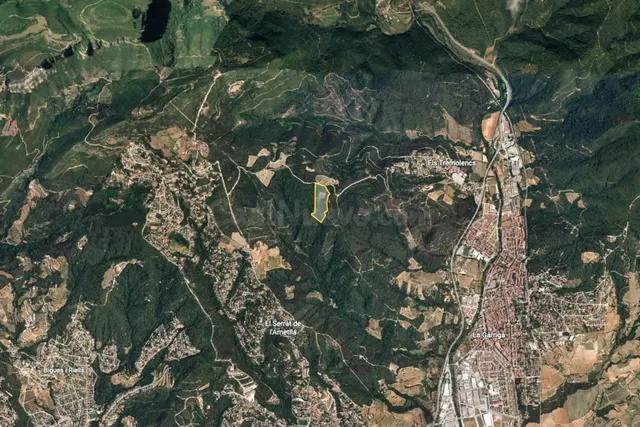 En La Garriga, dentro del Polígono Once, se encuentra esta p - foto 5
