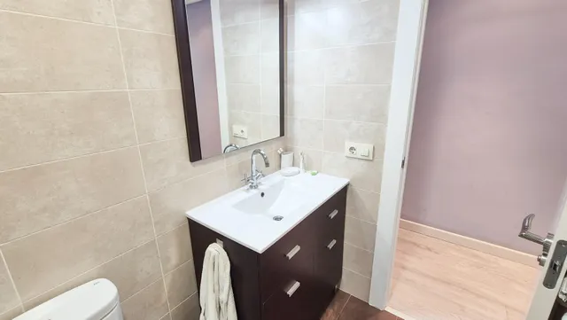 PISO VENTA SALAMANCA. Urbis te ofrece un piso reformado en venta en Garrido Sur, Salamanca. — 47