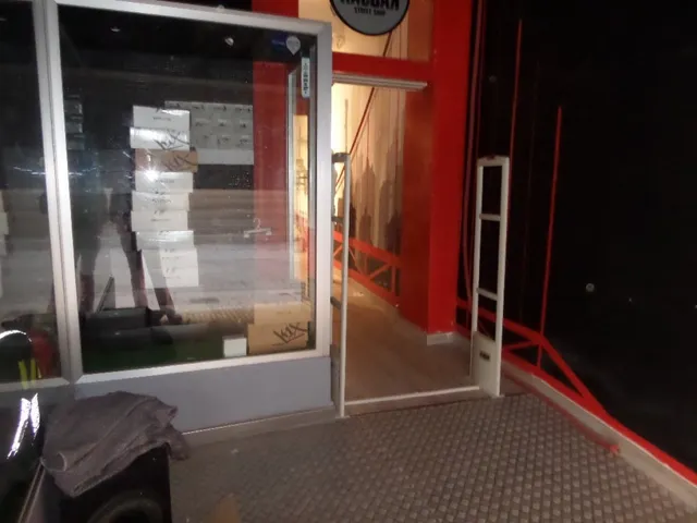 LOCAL COMERCIAL EN CASCO ANTIGUO — 6
