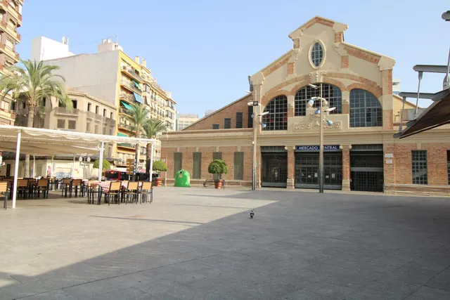 Edificio en Venta en el Corazón de Alicante - Oportunidad Única — 6