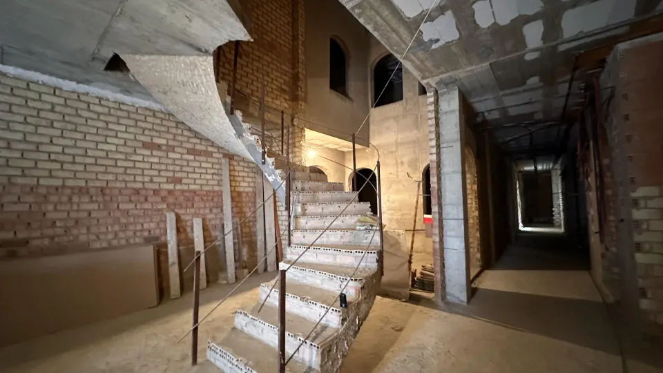 EDIFICIO EN CONSTRUCCIÓN EN EL CENTRO DE BOLLULLOS DEL CONDADO (HUELVA)