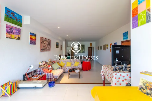 Exclusiva casa con jardín, piscina y espectaculares vistas al mar en Sant Andreu de Llavaneres — 44