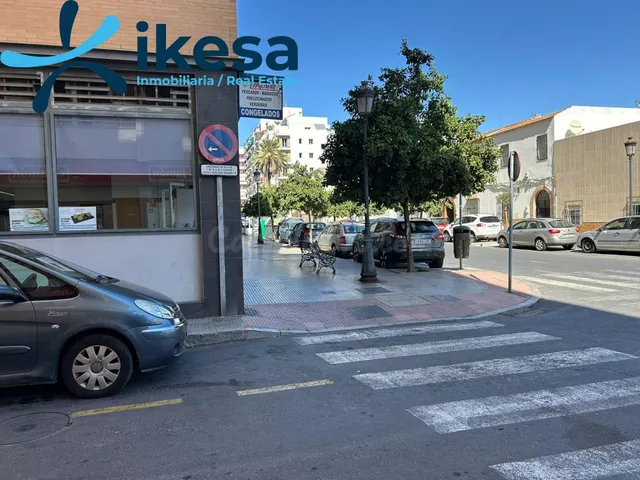 VENTA DE VIVIENDA EN HUELVA. ACTIVO INMOBILIARIO SIN POSESIÓ - foto 3