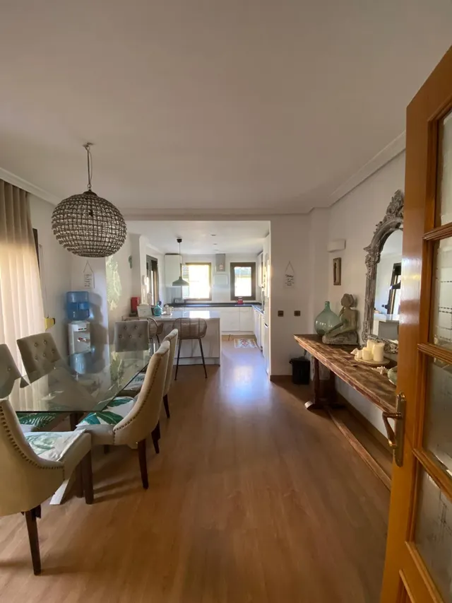 Ático exclusivo de 4 dormitorios junto al Paseo Marítimo y Puerto Deportivo de Marbella — 3