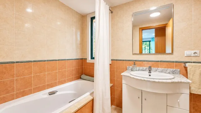 Planta baja con jardín, parking y piscina comunitaria en Palma — 27