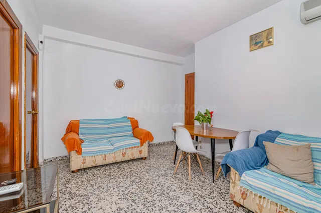 PISO DE 4 DORMITORIOS EN EL CENTRO DE GRANADA — 4