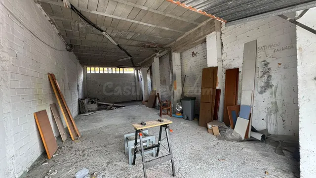 LOCAL COMERCIAL EN TORRELAVEGA EN C/ PANCHO COSSIO 22 - foto 2