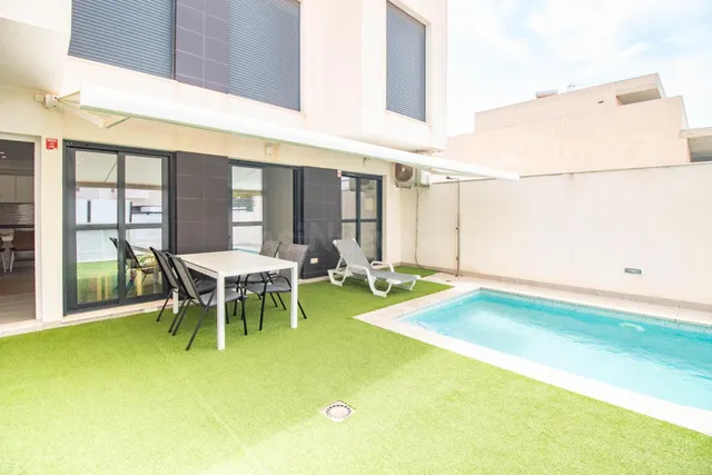BUNGALOW DE 2 DORMITORIOS Y 2 BAÑOS EN SAN PEDRO DEL PINATAR (LO PAGAN) — 24