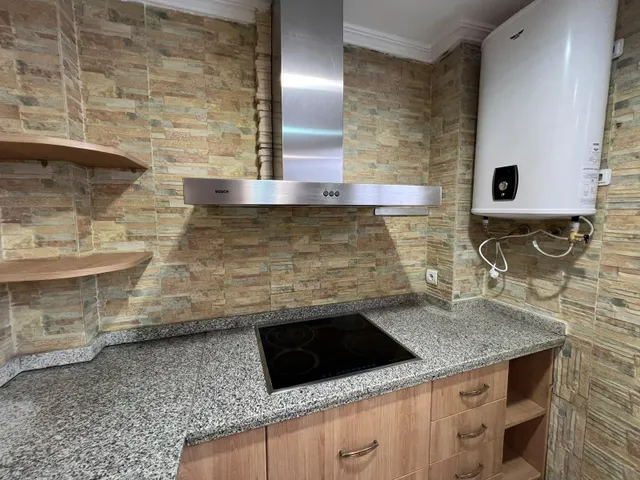 Amplio piso en alquiler en Plaza San Rafael, Córdoba — 12