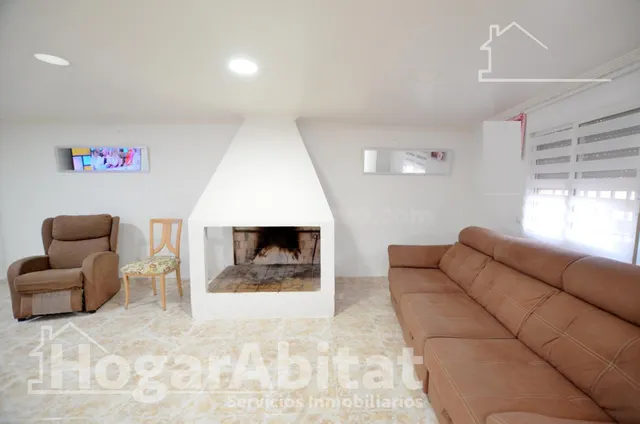 ¡OPORTUNIDADA! CASA CON DOS VIVIENDAS Y TERRAZA - foto 5