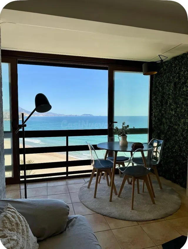 VIVIENDA EN PRIMERA LÍNEA DE PLAYA CON VISTAS AL MAR — 4