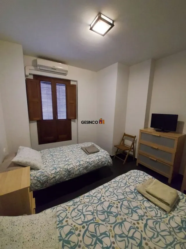 ENCANTADORA CASA REFORMADA, EN CASCO ANTIGUO — 9