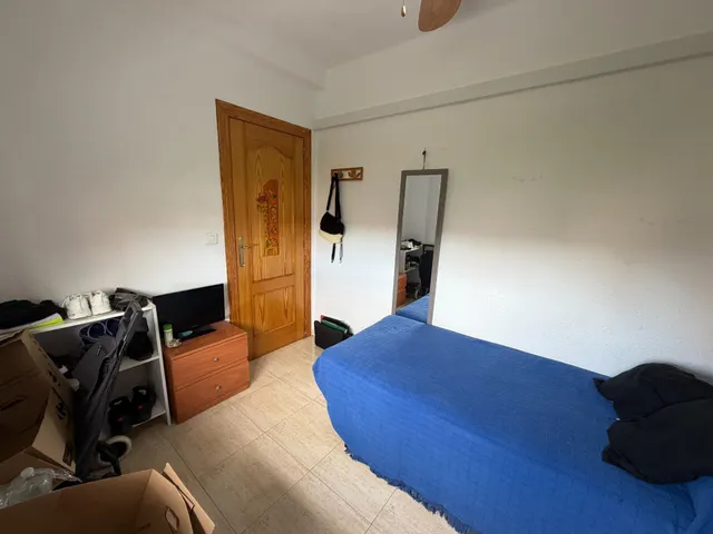 ¡piso reformado de 3 habitaciones con balcón junto al hospital general y el tranvía! — 12