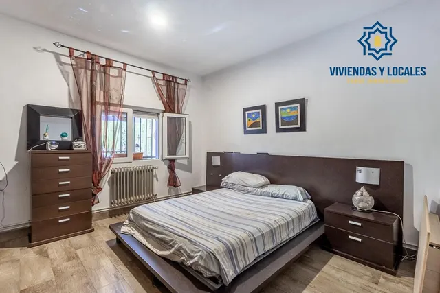 Casa con piscina en urb los chopos - Las Gabias — 15