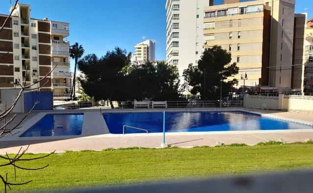 Acogedor Apartamento Reformado en el Corazón de Rincón de Loix, Benidorm — 18