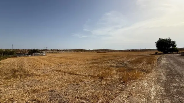 VIVIENDA DE CAMPO EN CORVERA — 41