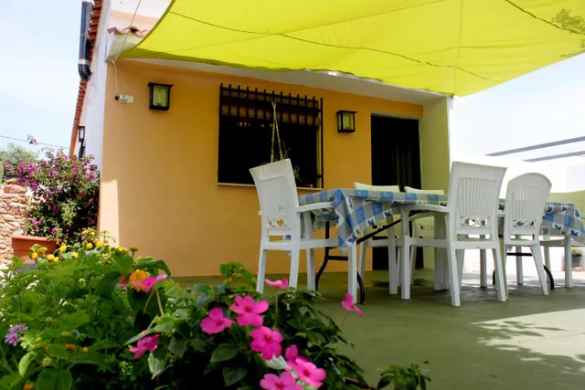 Fantástica casa  en primerísima línea de mar. Un balcón al mar — 5