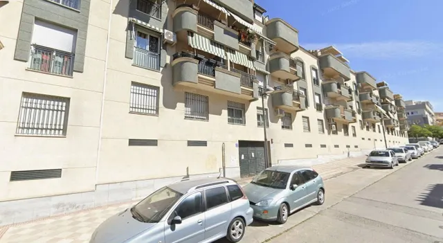 Venta piso en Atarfe (Granada) — 2