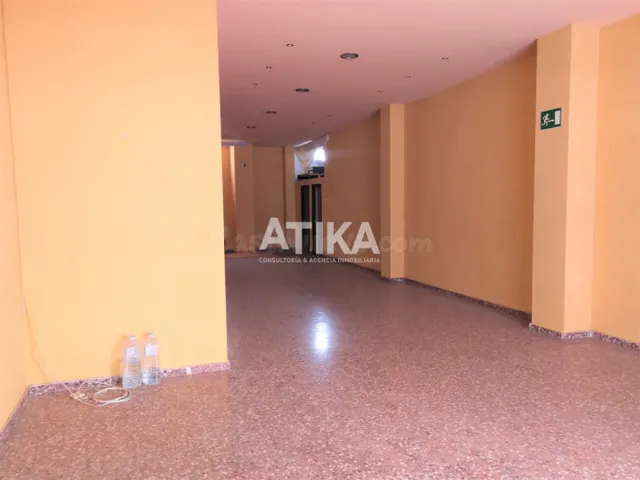 LOCAL EN ALQUILER CERCA DEL HOSPITAL, ONTINYENT. — 2