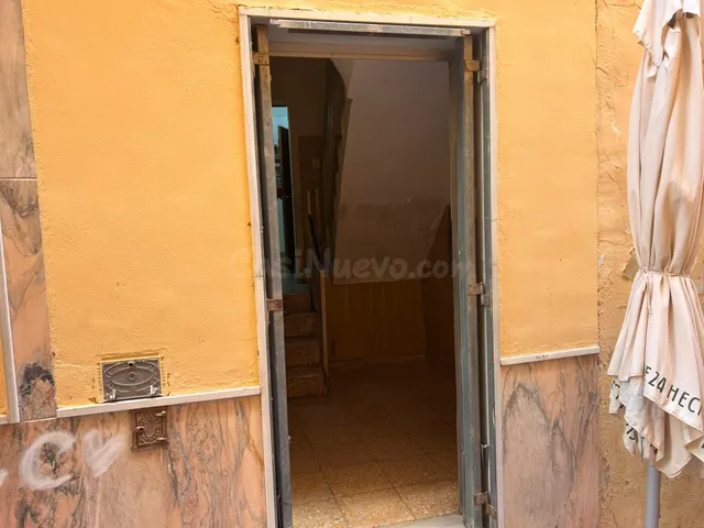 Ref. 08675 OPORTUNIDAD EDIFICIO COMPLETO EN EL CENTRO DE SEG - foto 2