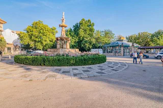 ¡Tu Nuevo Hogar te espera!  Semi-ático Reformado con Gran Terraza, junto Virgen de Las Angustias — 46