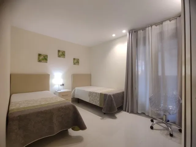Apartamento 2 habitaciones 103m² en venta - Estacion de autobuses — 26