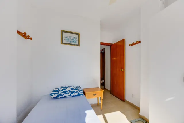 MAGNIFICO PISO A UNOS PASOS DE LA PLAYA, IDEAL PARA VIVIR TODO EL AÑO — 8