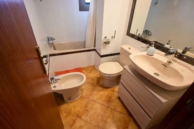 Apartamento con piscina comunitaria, Alicante, Orihuela Costa. 2 habitaciones, 71 m2, 600 metros del mar — 21