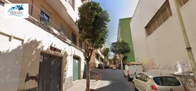 Venta de piso en Almería.