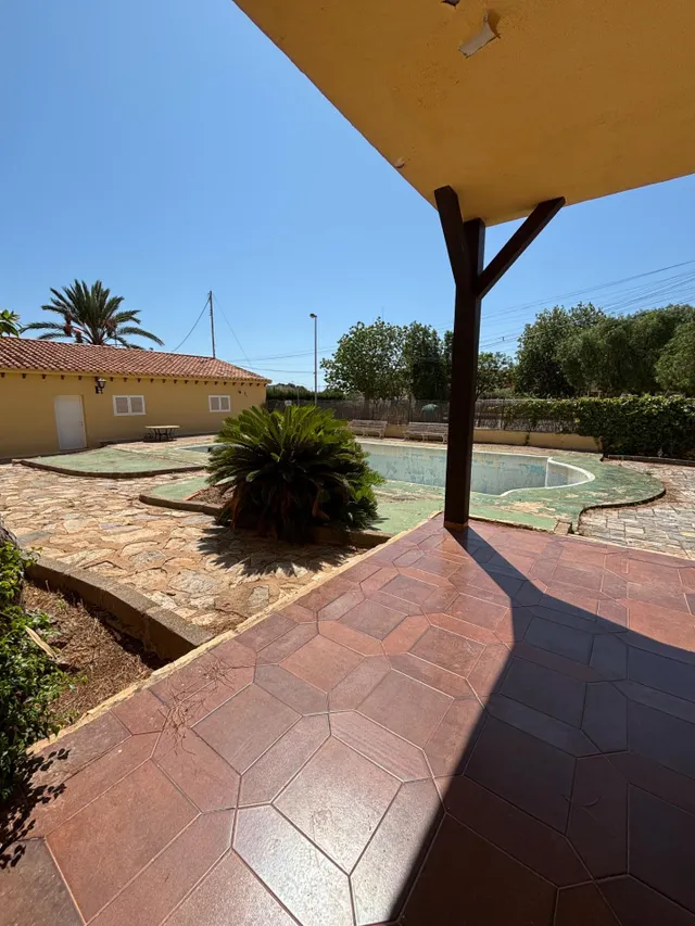 Exclusiva villa con piscina en Los Urrutias, Mar Menor — 35