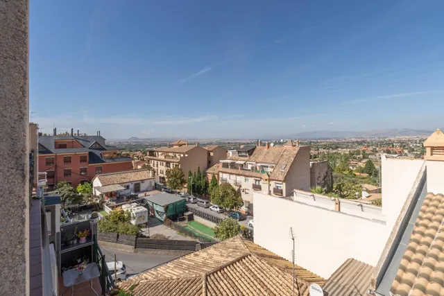 Venta de magnífico piso con amplia terraza - Monachil -- Granada — 17