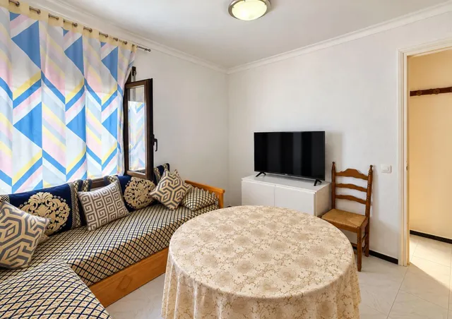 Edificio completo en venta en Mas Mates – 2 viviendas, 2 locales/garajes y 2 grandes terrazas privadas — 13