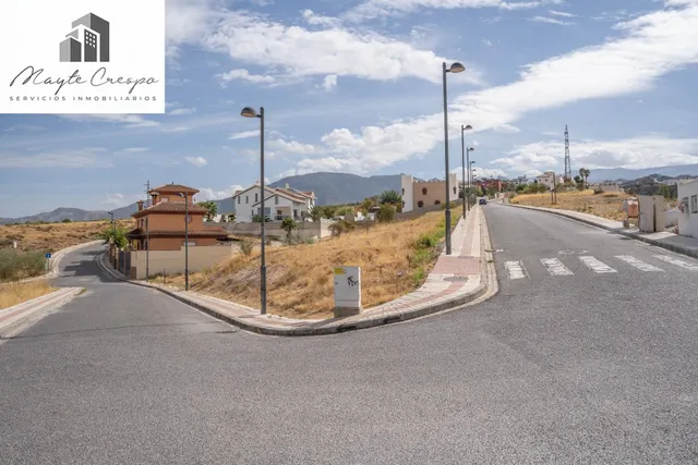 Terreno urbano de 750 m2 en Altos de La Zubia. Parcela 17, m - foto 4