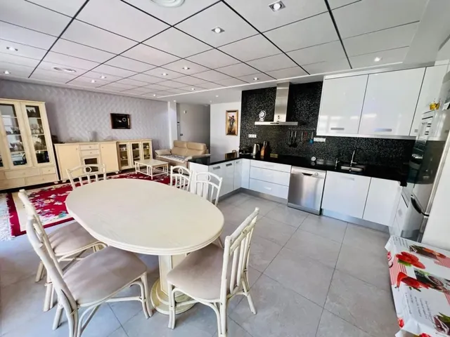 Apartamento 3 habitaciones 111m² en venta - Estacion de auto - foto 3