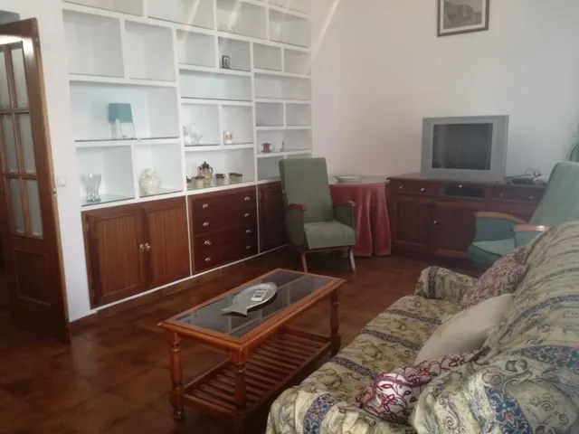 CASA GRANDE EN EL CENTRO DE ARCOS. — 5