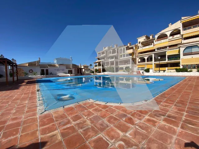 Estupendo bungalow frente a la playa de Santa Pola — 10