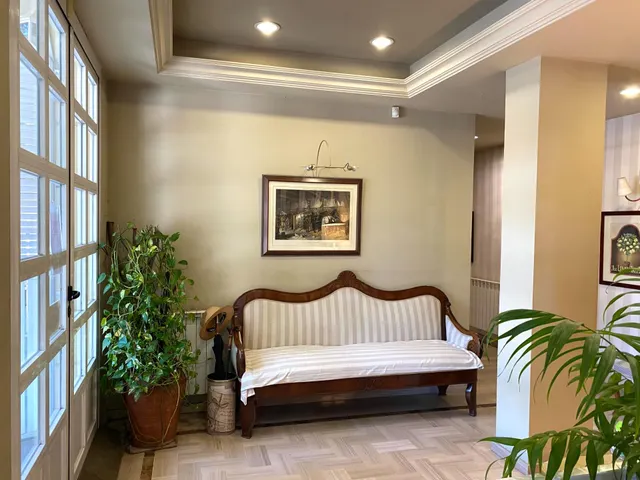Clínica con licencia sanitaria en Avenida de Andalucía, RESIDENCIAL LAS ADORATRICES — 43