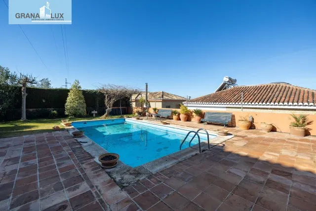 GRAN CASA CON PISCINA EN COLINAS BERMEJAS, MONACHIL — 49