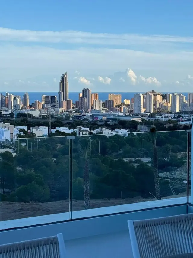 Piso con vistas al Mar y zona tranquila de 2 dormitorios